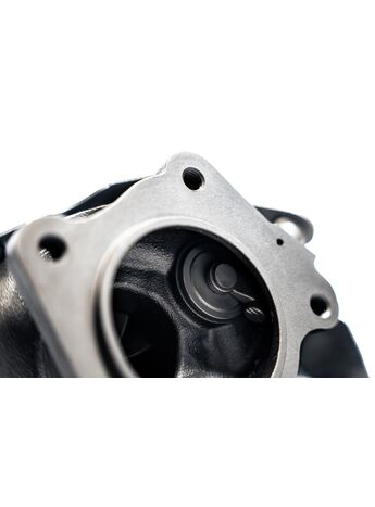 An enlarged wastegate bore and D5S material ensure longevity and manage heat better