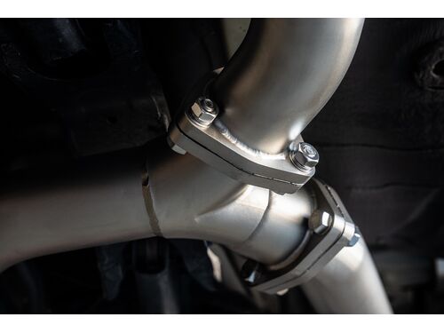 Ensure a leak free seal with 3-bolt flanges and OEM like fit gaskets