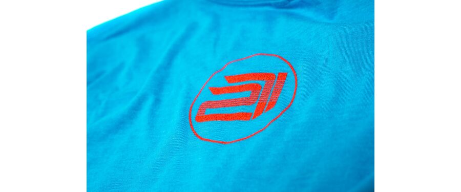 Flex in your new threads with the classic 27WON round logo on the backside of this shirt